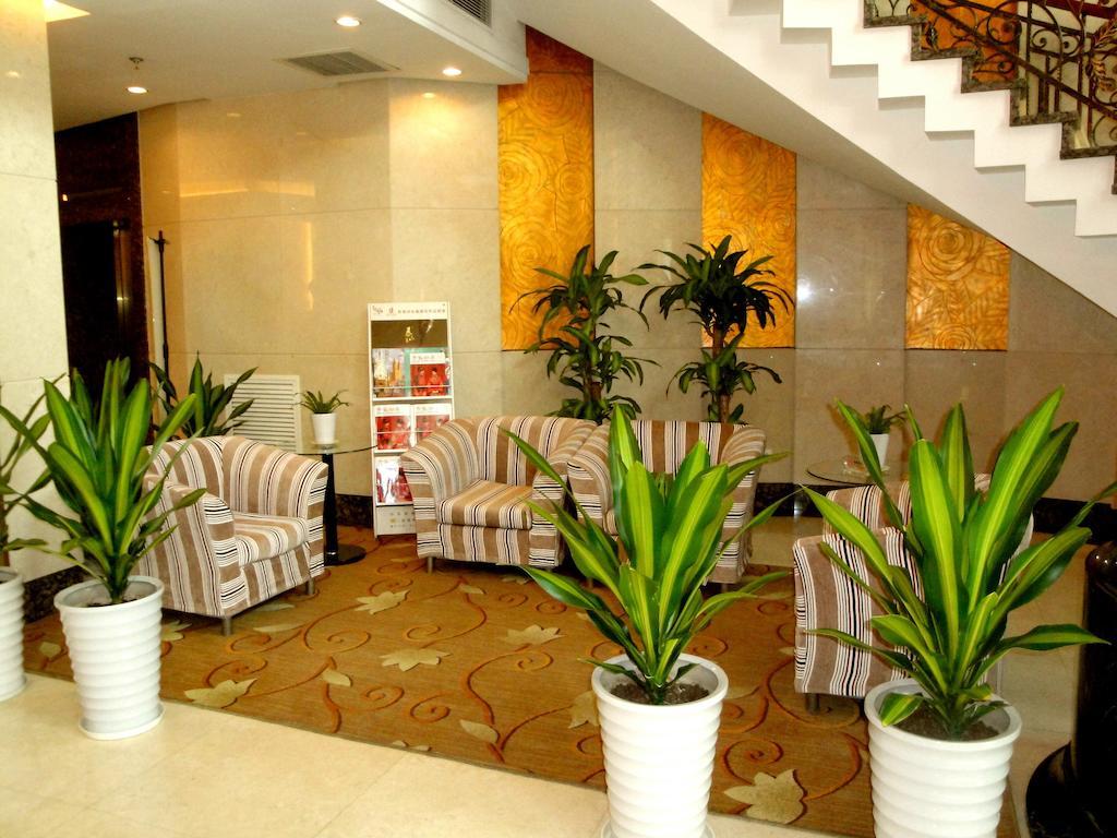 Overseas Chinese International Hotel Qingdao Extérieur photo