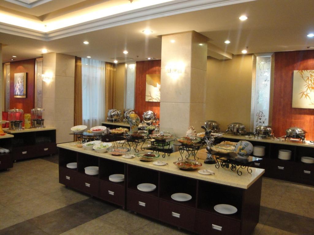 Overseas Chinese International Hotel Qingdao Extérieur photo