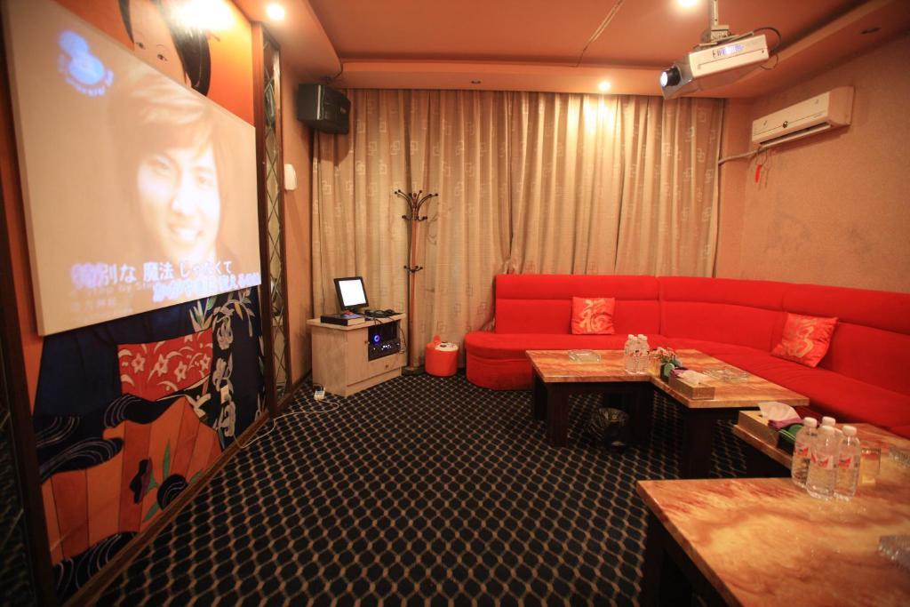 Overseas Chinese International Hotel Qingdao Extérieur photo